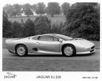 Jaguar XJ220 1992 года